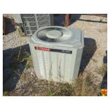 Trane XE 1000 High Efficiency Heat Pump, heat & air, Model TWR012C100A4