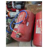 Midwest Products 14-Gallon Portable Air Tank with Hose