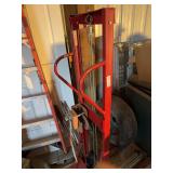 Model EBL600 Material Lift with 600lb Capacity