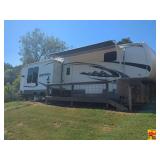Sierra 5th Wheel Camper