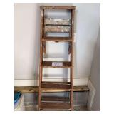 Wood Step Ladder