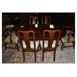 Queen Anne Style Mahogany Dining Room Set