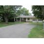 Estate * Brick/Vyl House, Garages & Lot + Much More