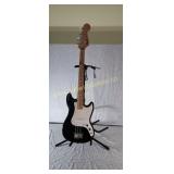 Squire Bronco Bass with hard case