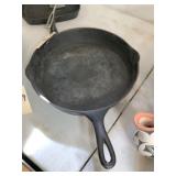 10' cast iron skillet
