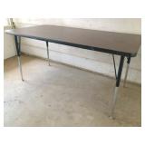 6 ft adjustable height table