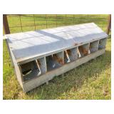 6 hole chicken nests