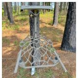 lock on deer stand