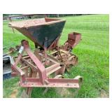 1 row 3 pt hitch planter