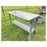 metal s\hop table 60 x 30 x 34H