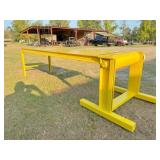 metal table 104x30x29 H 1) end has 7" dia x24"