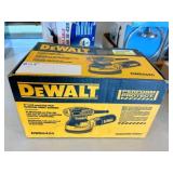Dewalt DWE6420 palm sander