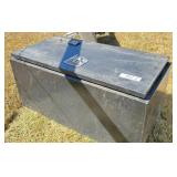 Tractor Supply job box 36 x 18 x 17