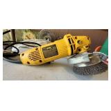 Working DeWalt 4-1/2" Angle Grinder w/Brush Attach