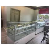 Advantco Bakery Case - Curved