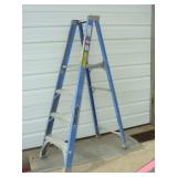 Commercial Platform 375 Lb Rating Ladder