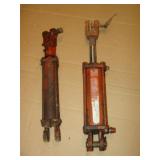 Two Hydraulic Cyclinders