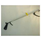 Reaching Tool - The Gripper
