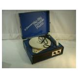 EMRSON Portable Phonograph - turns