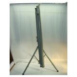 Projector Screen