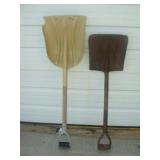 Plastic Scoop and Flat Pan Shovel