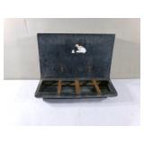 Small Animal Feeder
