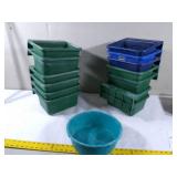 Aprox 13 Calf Feeders