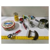 Corn Pegs, Sifter, Ice Cream, Cookie Cutters - Moe