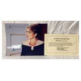 Amanda Peet autographed 8 x 10 with certificate