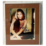 Amanda Peet autographed framed photo