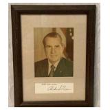 Richard Nixon signature with photo