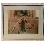 Russell Crowe, the gladiator autograph picture