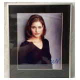 Amanda Peet autographed framed photo
