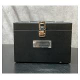 New cosmetics case with the mirror and key 11" x