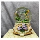 San Francisco music box snow globe plays through