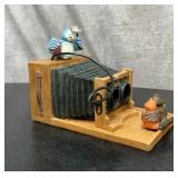 Camera & birds sculpture 10