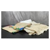 VTG LINENS group, table cloths, placemats