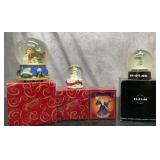 San Francisco music box company, snow, globes,