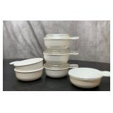 Six Pyrex grab it bowls 7