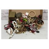 Costume jewelry assortment