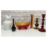 Assorted vintage glassware