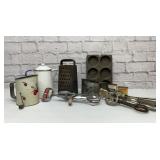 Assorted vtg kitchen tools, spices
