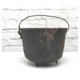 Cast iron footed pot 10