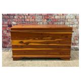 Cedar chest 40 x 19 x 22