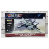 REVELL MAVERICKS G-14A TOMCAT MODEL