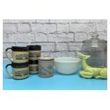 Assorted kitchenware