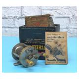 VTG SOUTH BEND Fishing reel