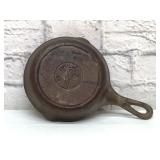 Lodge cast-iron skillet 6