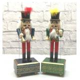 MUSICAL MOTION NUTCRACKER PAIR