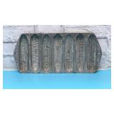 Cast aluminum cornbread pan12